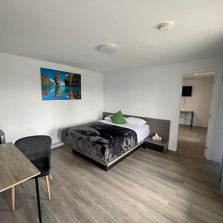 Motel Saint Bruno מראה חיצוני תמונה