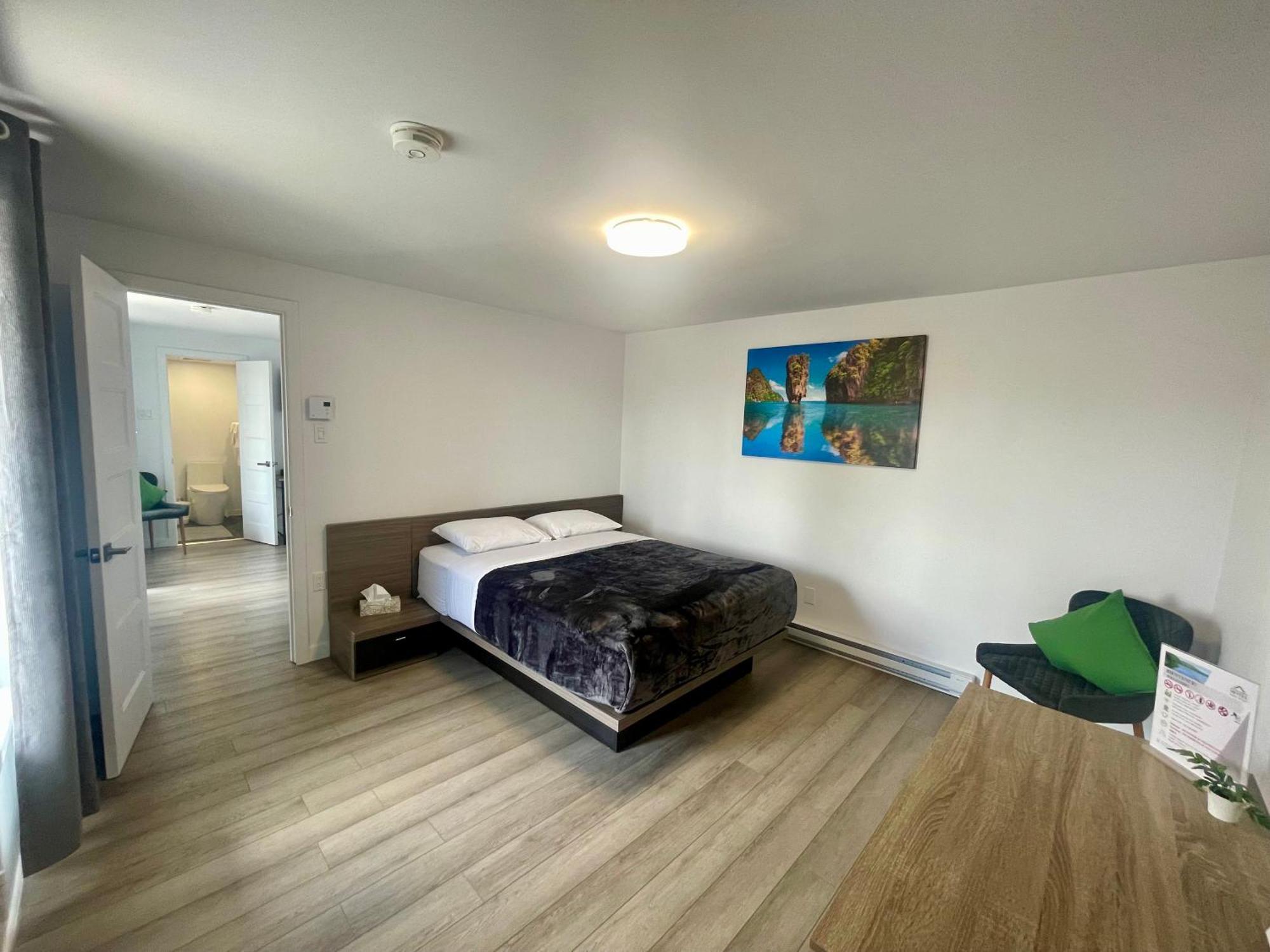 Motel Saint Bruno מראה חיצוני תמונה