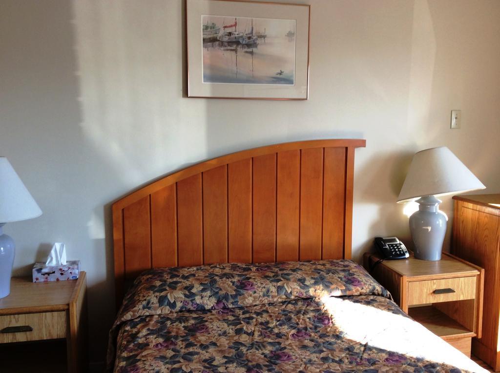 Motel Saint Bruno מראה חיצוני תמונה